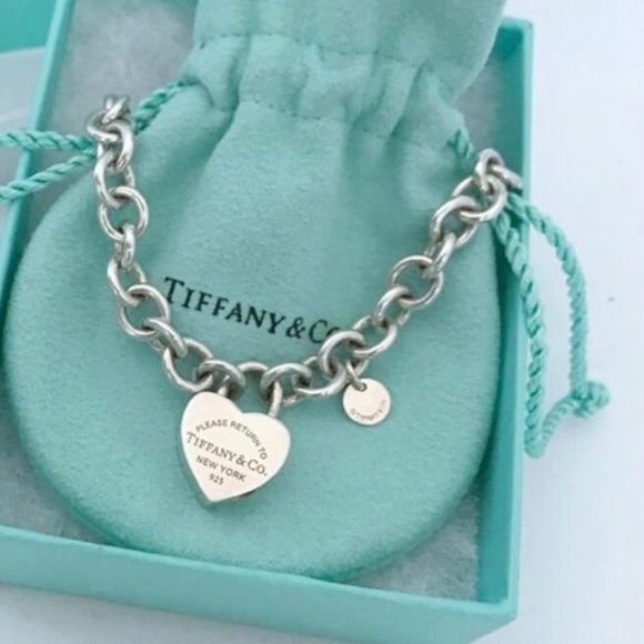 ISO🔁LOOkiNG for this Same locker/bracelet - Picture 3 of 3